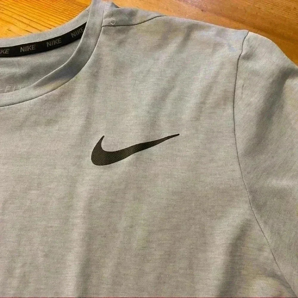 Nike dri fit T-shirt - Picture 2 of 5